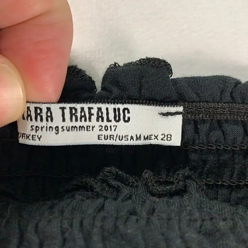 Zara Crop Top    - Picture 7 of 9